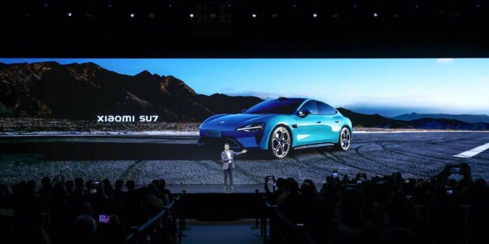 Pendatang baru di industri otomotif Cina, Xiaomi sukses besar dengan peluncuran mobil listrik pertamanya SU7